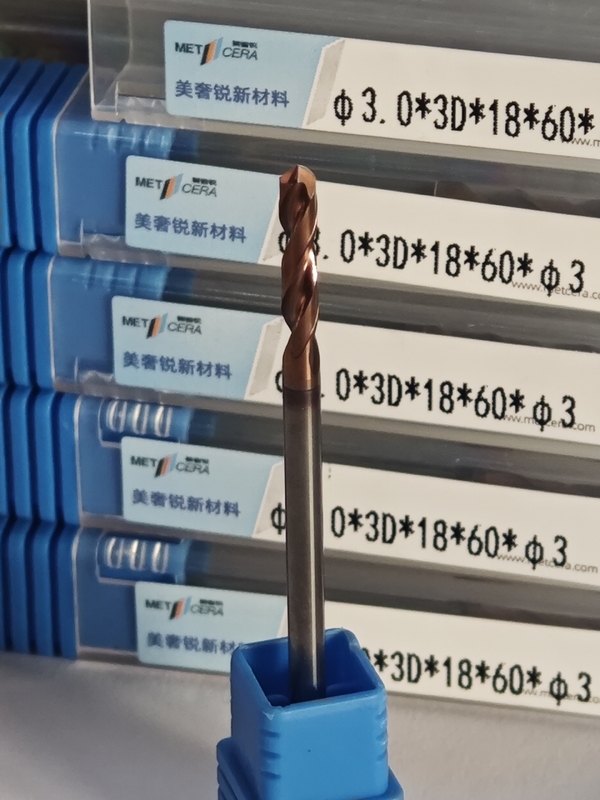 Устройство для резки карбидов с покрытием 3D/5D G-External Coolant Drill φ3.0 x 3D x 18 x 60 x φ3mm