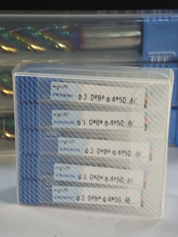 MPE4 покрытие AlCr покрытие HRC55-60 твердые карбиды фрезерная резка 4 флейта плоский конец мельницы 3 мм φ3.0 x 8 x φ4 x 50 мм
