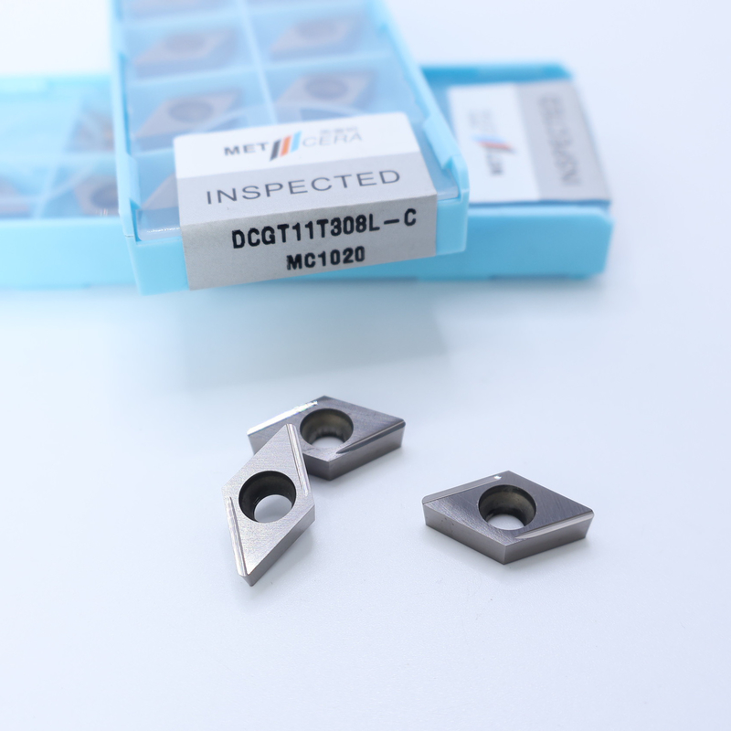 Сермет CNC Свертовые вставки DCGT07 DCGT11 C Окончание Чип Breaker Металлический материал Высокая износостойкость Преимущество