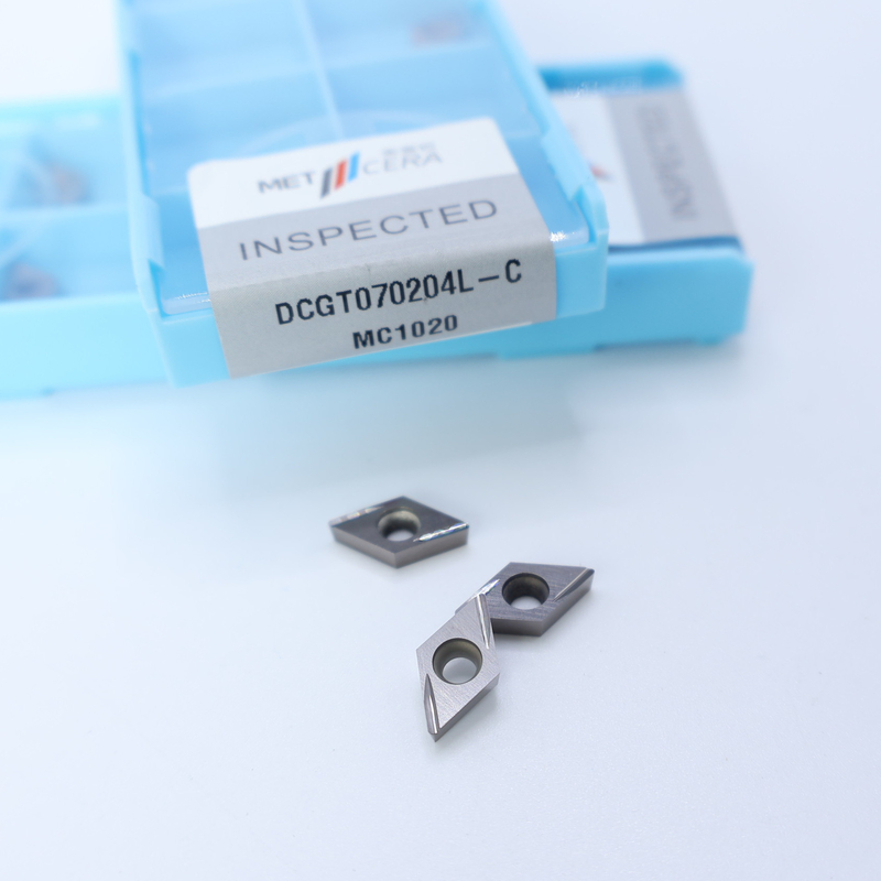 Сермет CNC Свертовые вставки DCGT07 DCGT11 C Окончание Чип Breaker Металлический материал Высокая износостойкость Преимущество