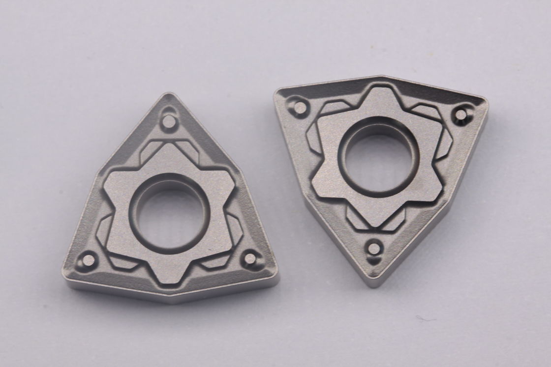 Серый и золотистый цвет ISO Поворачивающие вставки CNC режущие инструменты станка 40HRC Твердость WNMG08